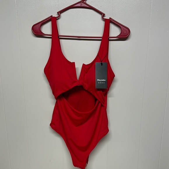 NWT Meyeeka Red One-Piece Swimsuit with Cutout - Picture 1 of 9